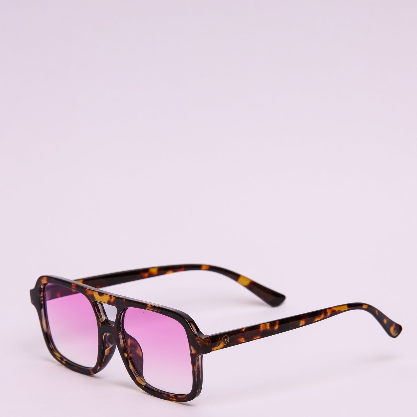 RIO Acetate Sunglasses — Lightness, Attitude & Effortless Style Freedom