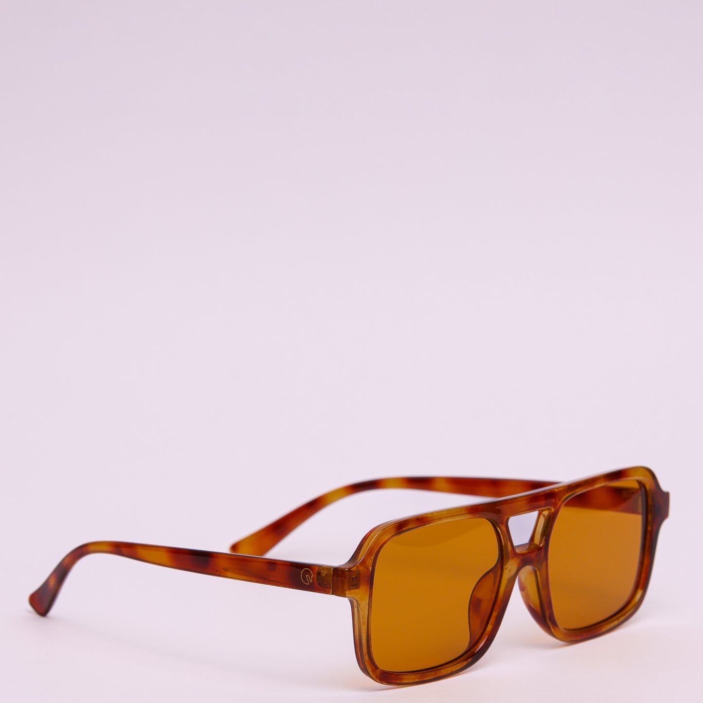 RIO Acetate Sunglasses — Lightness, Attitude & Effortless Style Freedom