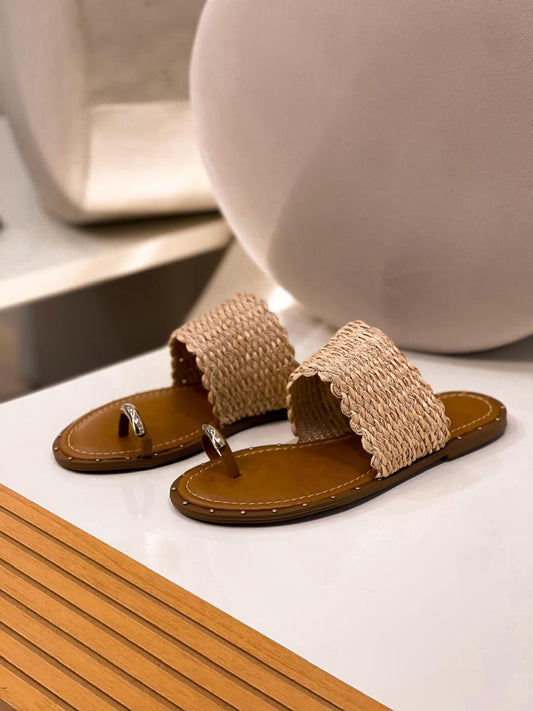 GUARAPARI FLAT SANDALS
