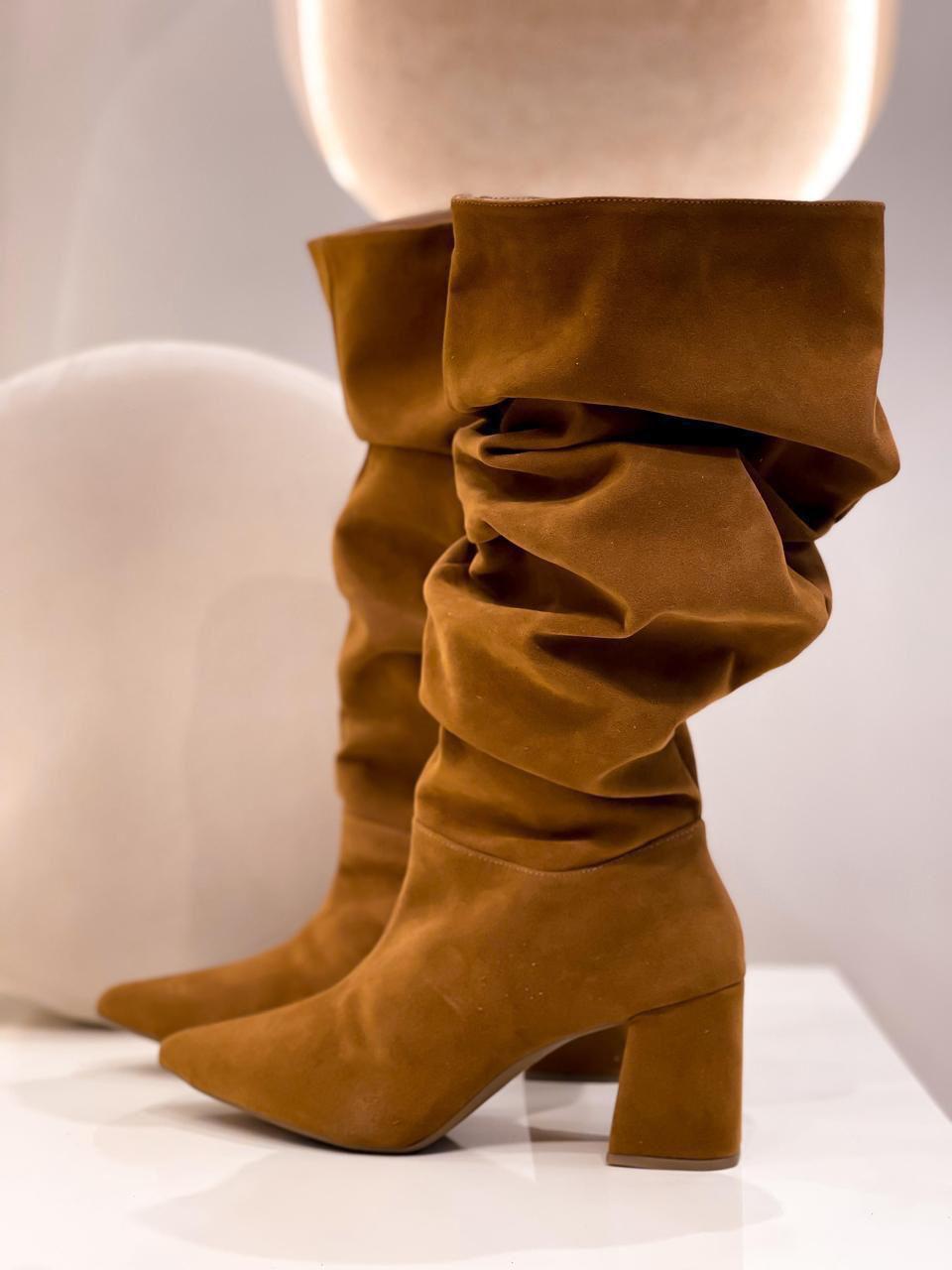 WOMEN'S TALL SUEDE BOOTS WITH BLOCK HEEL